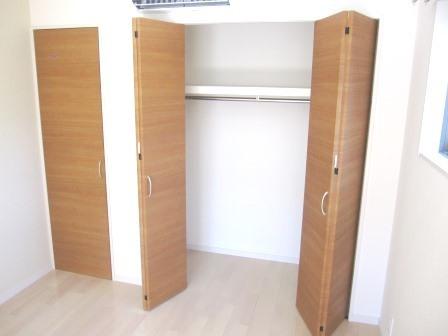 メゾンオークルⅠ(収納)