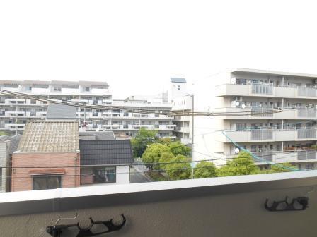 レクラン岸里東