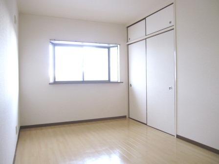 エクセレント川辺