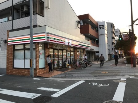FDSWILLKOHAMA(セブンイレブン)