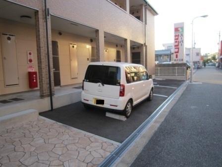 ラフィーネ北島2番館