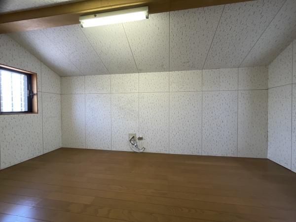 服部貸家