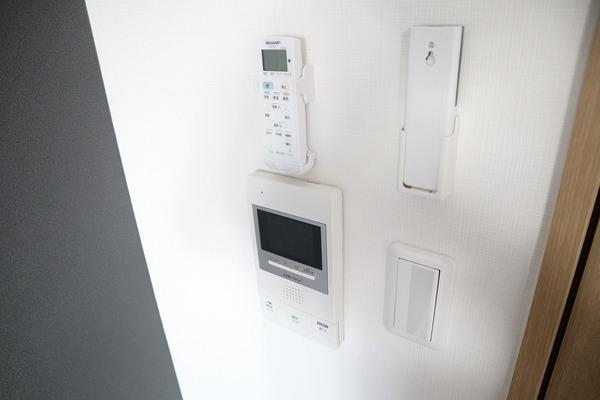 YOSHITOMI天下茶屋