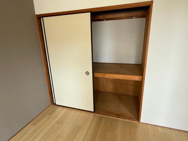 ドルフ岸里