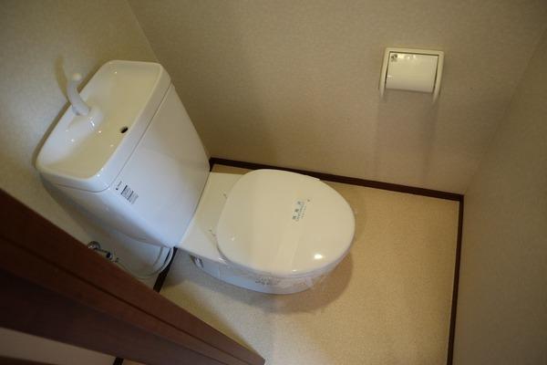ロイヤルハイツまつい4