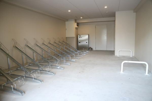 エイチ・ツーオー清水丘