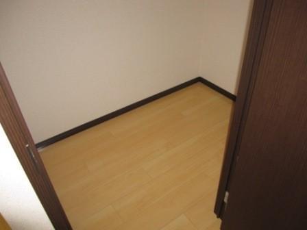 セレーナ住之江2番館(収納)