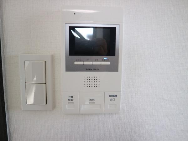 大阪市住吉区墨江４丁目のマンション