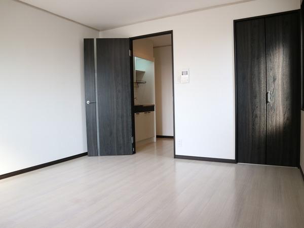 大阪市住吉区墨江４丁目のマンション