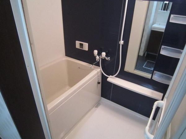 アバンサール安立