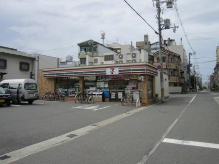 deuxローズレイアB棟(セブンイレブン)