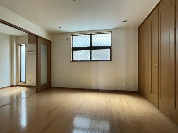 中加賀屋3丁目貸家
