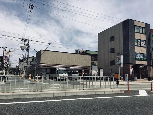 ノースグランヴィア北畠(セブンイレブン)
