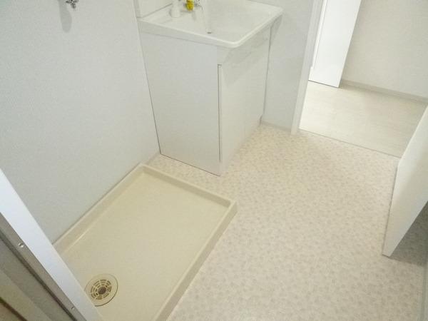 ハイツ77（岩国市麻里布町4丁目）