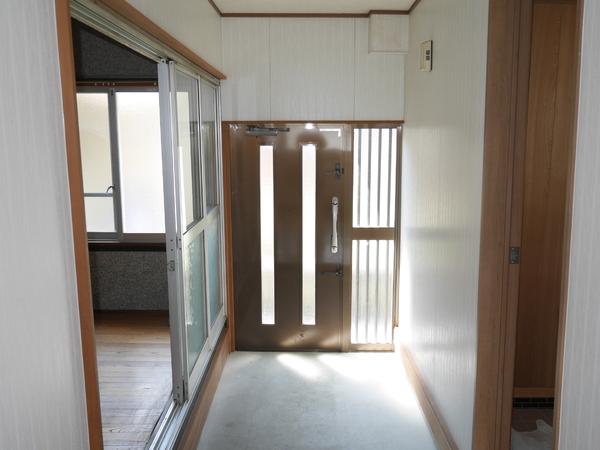 保田貸家