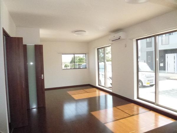 RKHOUSE（岩国市牛野谷町2丁目）