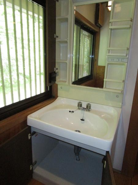 YUPAHOUSE