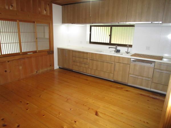 YUPAHOUSE