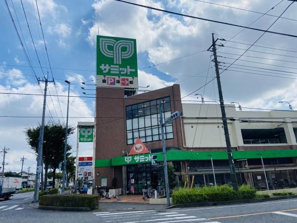 グラフティーマンション8(サミットストア川口赤井店)