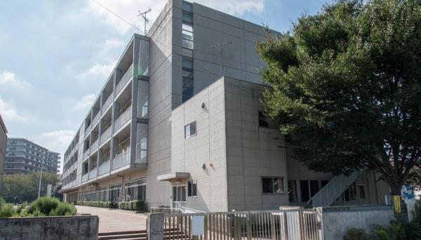 アドグランデ朝霞台ブライトステージ(朝霞市立朝霞第十小学校)