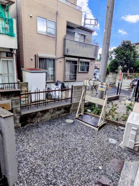 川口市安行領根岸貸家