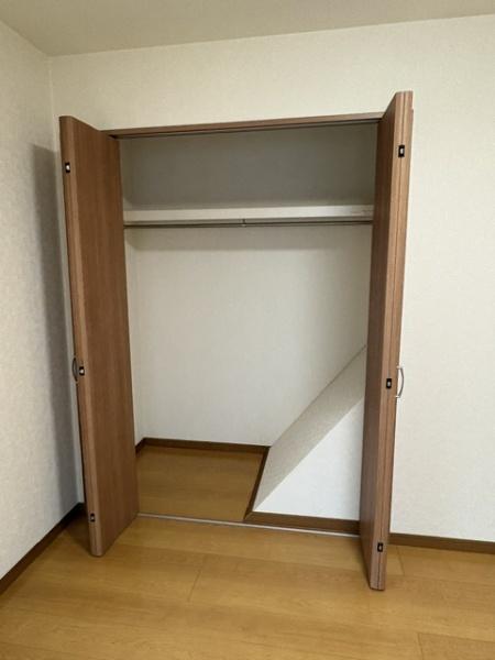 川口市安行領根岸貸家