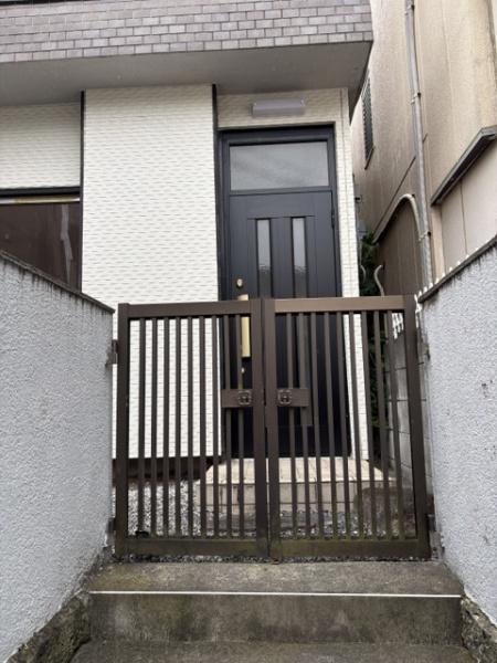 川口市安行領根岸貸家