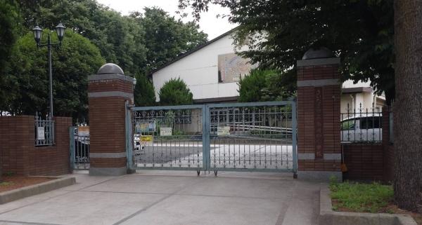 さいたま市南区根岸３丁目のマンション(さいたま市立南浦和小学校)
