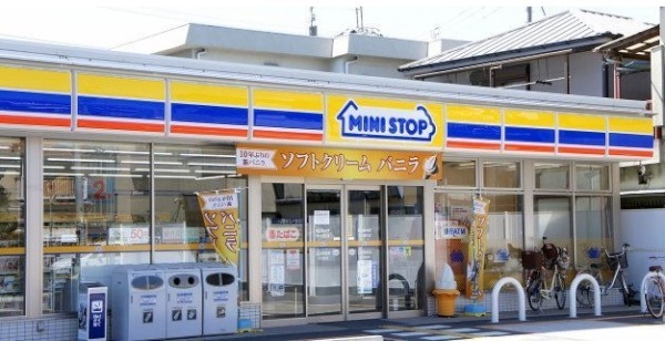 レジデンス西早稲田(ミニストップ早稲田駅前店)