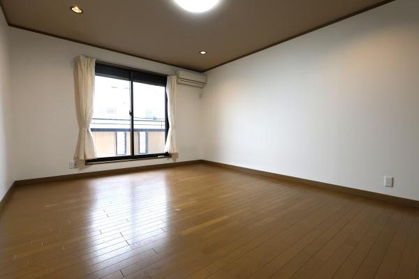 戸ヶ崎町新荒子戸建借家