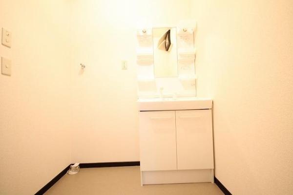 メゾネットリアン(洗面台・洗面所)