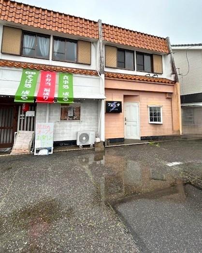 西尾市一色町対米貸店舗+住居