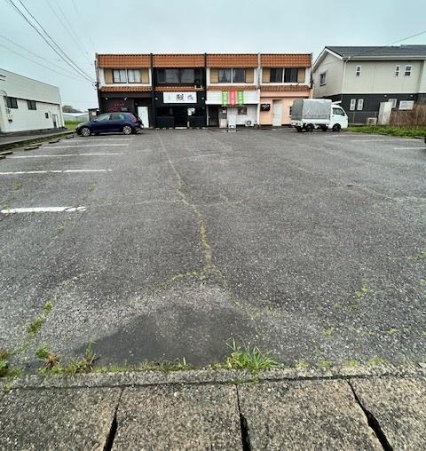 西尾市一色町対米蒲池の住宅付店舗（一戸建）