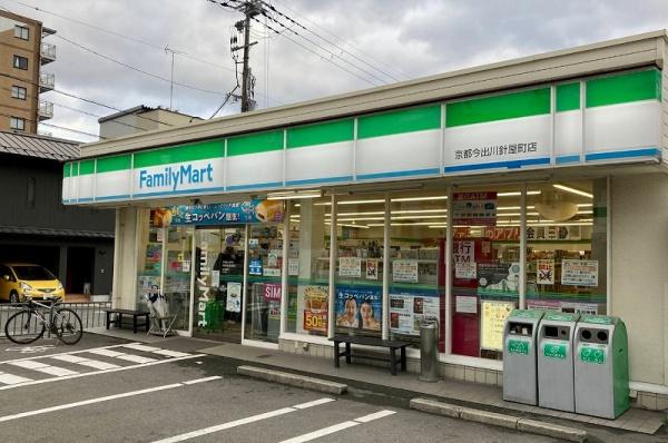 上京区飛鳥井町貸家(ファミリーマート京都今出川針屋町店)