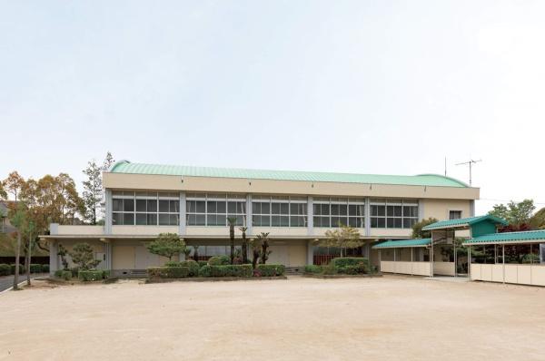 岡崎市竜泉寺町字後山のアパート(岡崎市立竜谷小学校)
