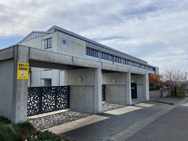 みよし市黒笹いずみ３丁目のマンション(みよし市立黒笹小学校)