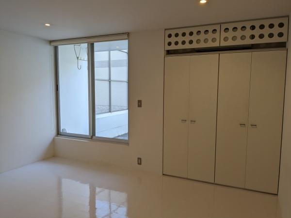 みよし市黒笹いずみ３丁目のマンション