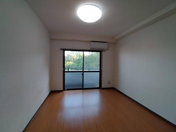 ドミトリー三好ヶ丘