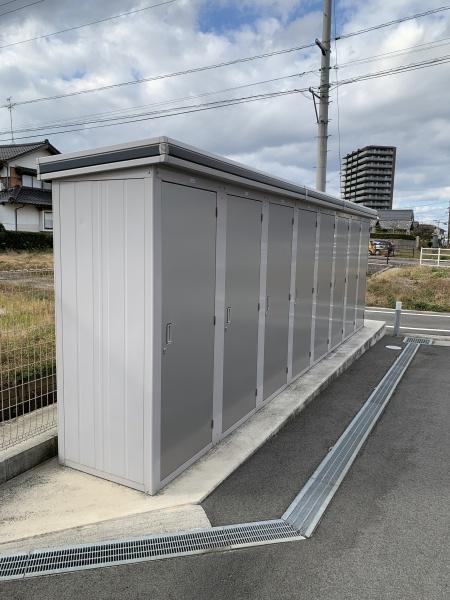 ウィットエム
