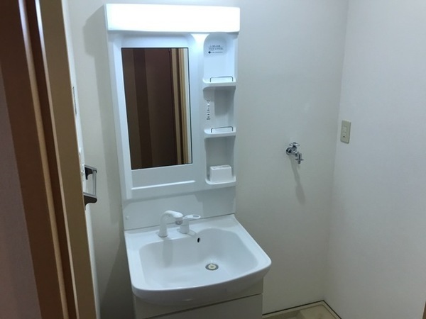 ブラウンハイツ塩冶B棟