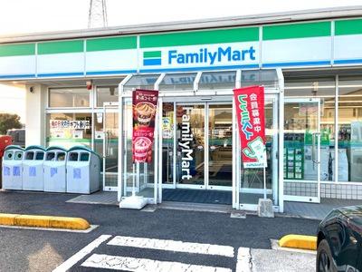 フォルトゥーナ(ファミリーマート斐川富村店)