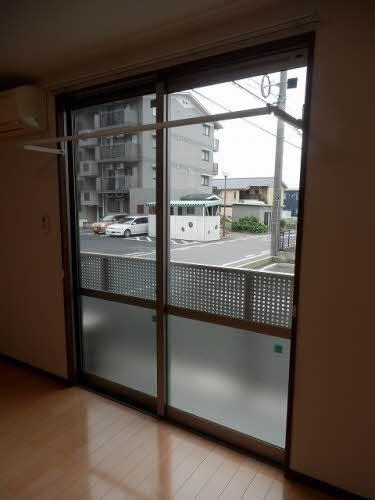 エレット　A棟