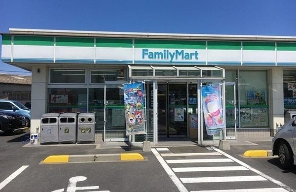 シャンボール・ケイ(ファミリーマートJAいずも西出雲店)