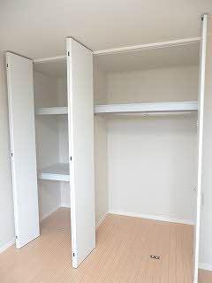 シャーメゾンにしもり　A棟