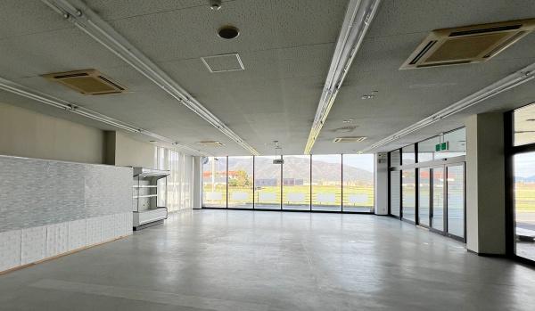 斐川上直江テナント