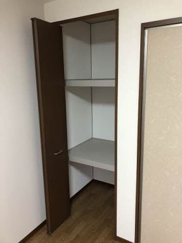 メゾン築山　B棟