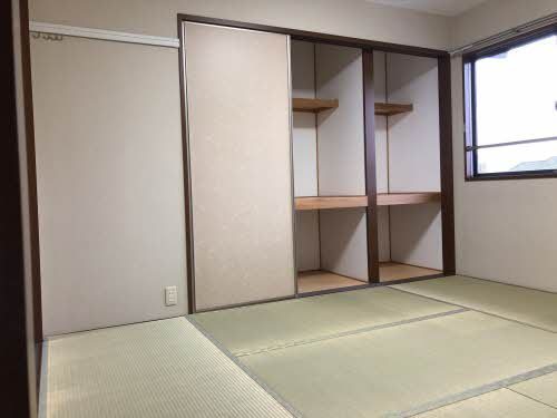 メゾン築山　B棟