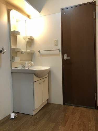 メゾン築山　B棟