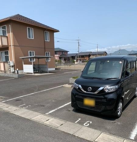 ナモワール A棟(駐車場)