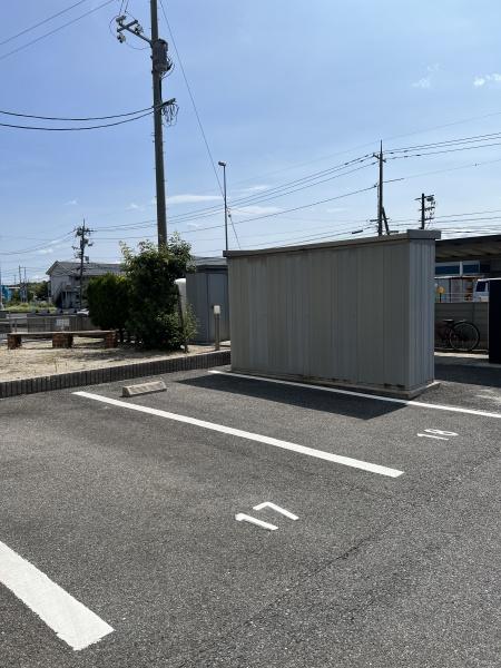 メゾンRYOSENⅡ D棟(駐車場)